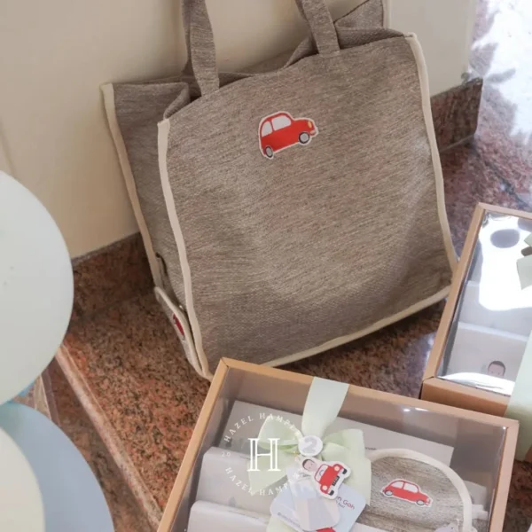 Foldable bag with patch
